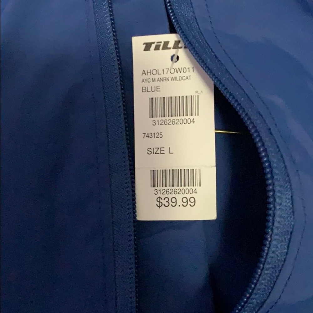 Windbreaker - Picture 3 of 3